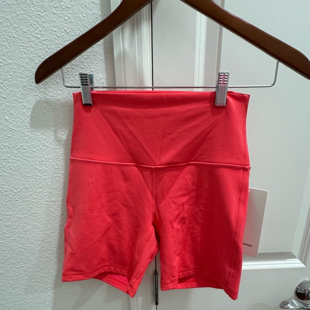 Lululemon Align 6” Short - size 6
